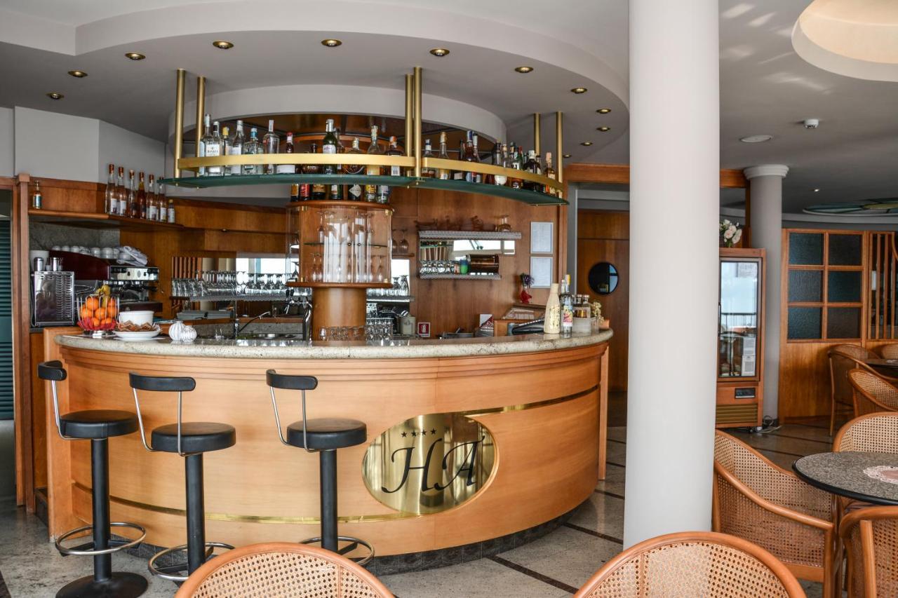 Hotel Astor Limone sul Garda Exterior foto